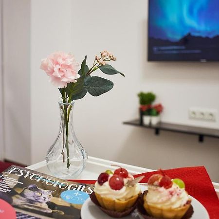 RV Old City Apartment, для ЗСУ особые условия! Киев Экстерьер фото