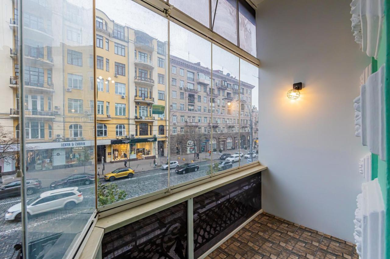 RV Old City Apartment, для ЗСУ особые условия! Киев Экстерьер фото
