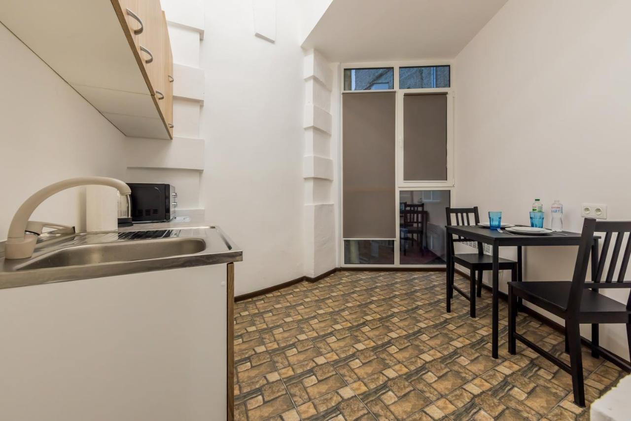 RV Old City Apartment, для ЗСУ особые условия! Киев Экстерьер фото