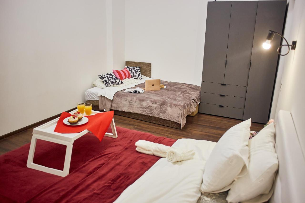 RV Old City Apartment, для ЗСУ особые условия! Киев Экстерьер фото