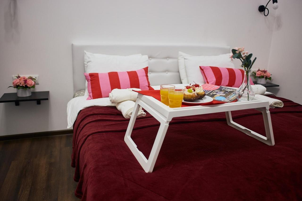 RV Old City Apartment, для ЗСУ особые условия! Киев Экстерьер фото