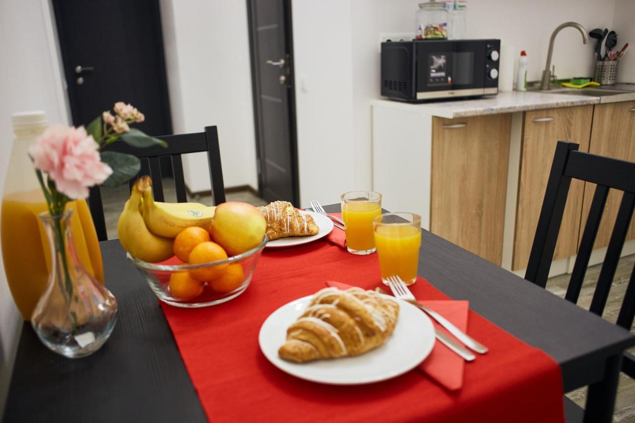 RV Old City Apartment, для ЗСУ особые условия! Киев Экстерьер фото