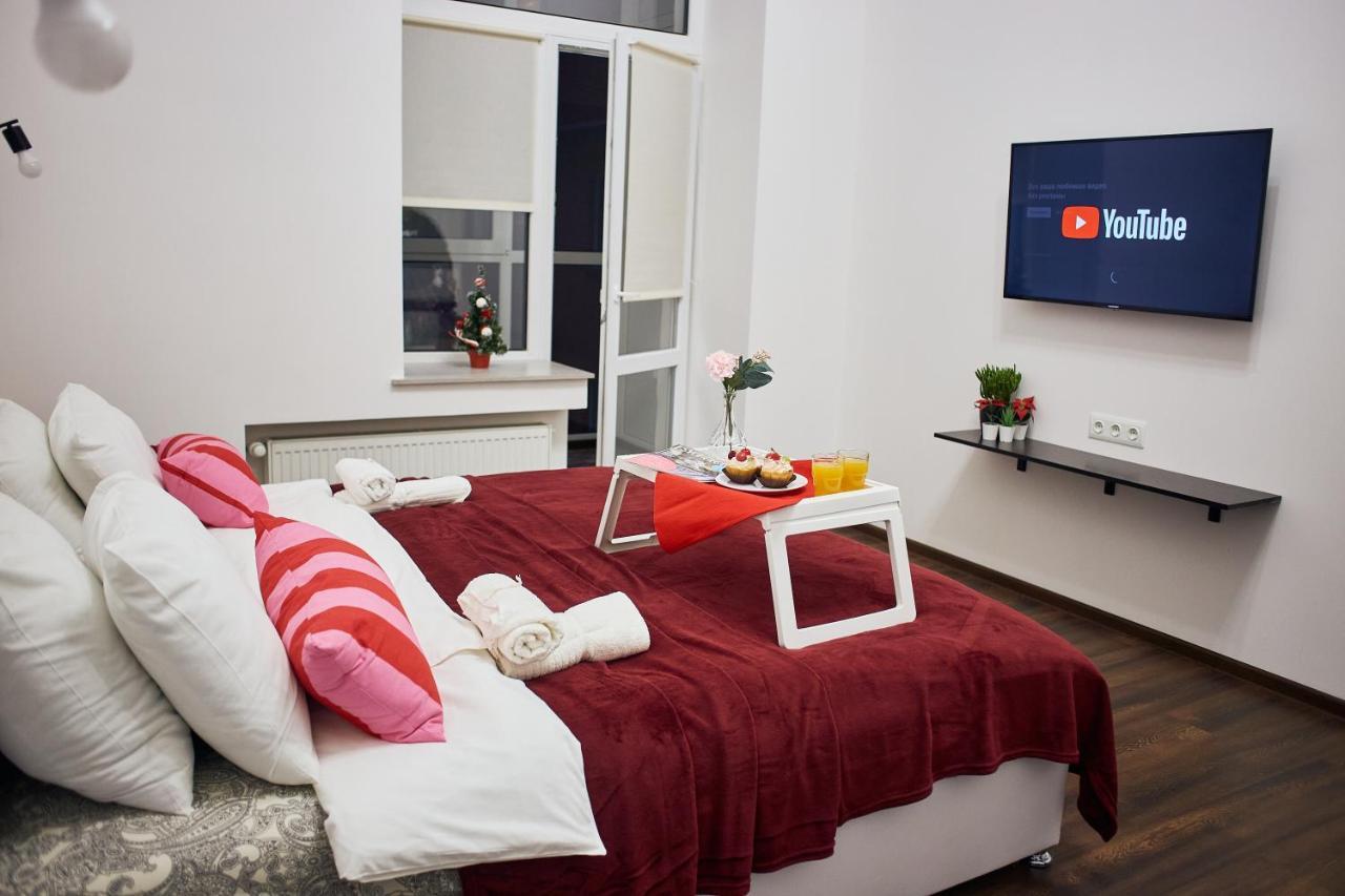 RV Old City Apartment, для ЗСУ особые условия! Киев Экстерьер фото