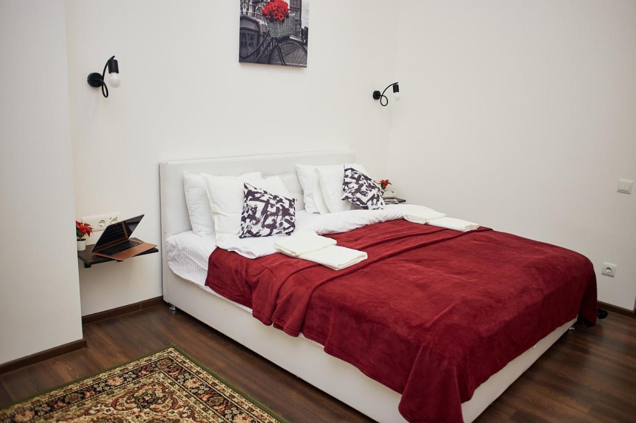 RV Old City Apartment, для ЗСУ особые условия! Киев Экстерьер фото