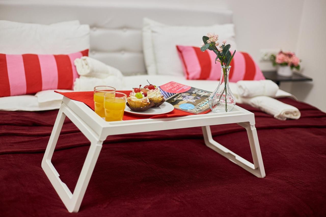 RV Old City Apartment, для ЗСУ особые условия! Киев Экстерьер фото